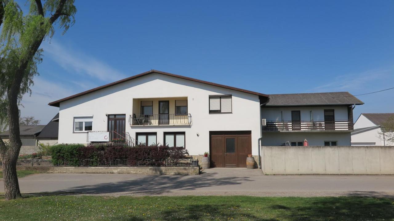 Gaestehaus Andreas Kroiss Illmitz Exterior foto